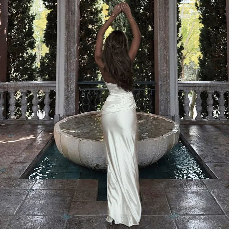 שמלת מקסי סטרפלס בעיצוב קיפולים - נסיה