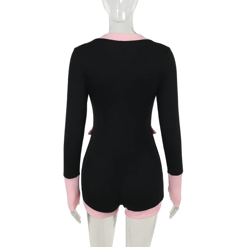 אוברול קצר סרוג בעיצוב מחויט בעיטור כפתורים - Hattie