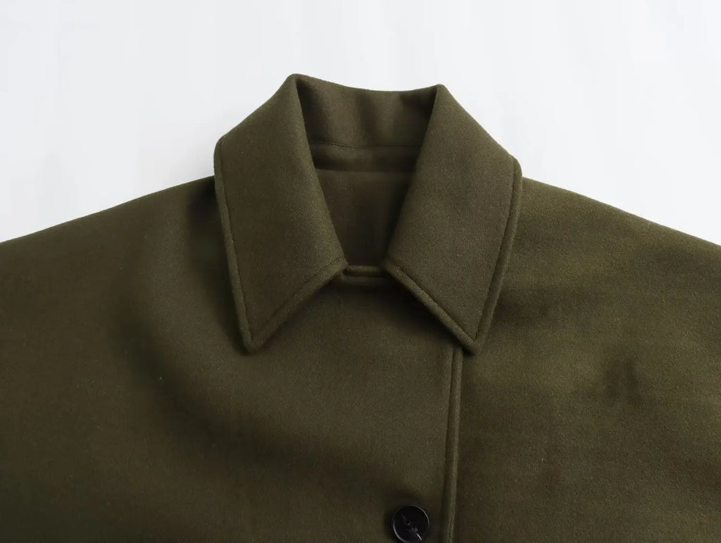 מעיל צמר אוברסייז בעיצוב סגירת כפתורים אסימטרית צווארון פולו - הולנדיה