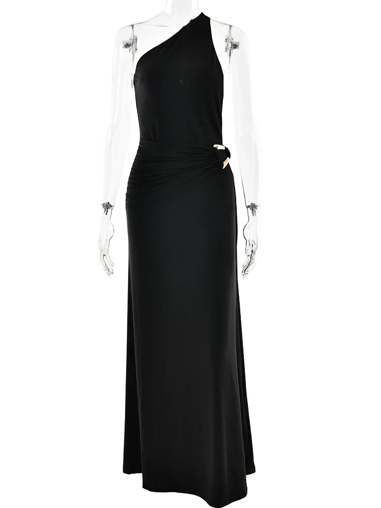 שמלת מקסי כתפיה אחת גב פתוח בעיטור כיווצים ואבזם - גוון