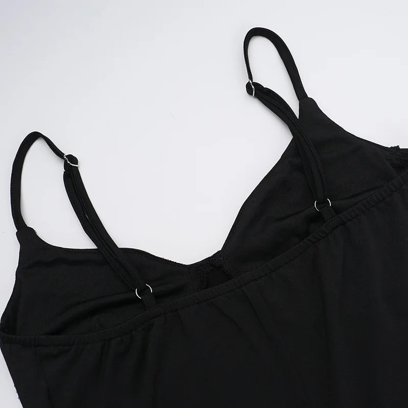 שמלת מידי צמודה בד מחטב בעיטור זרקונים מנצנצים ושרוולונים - Bridget