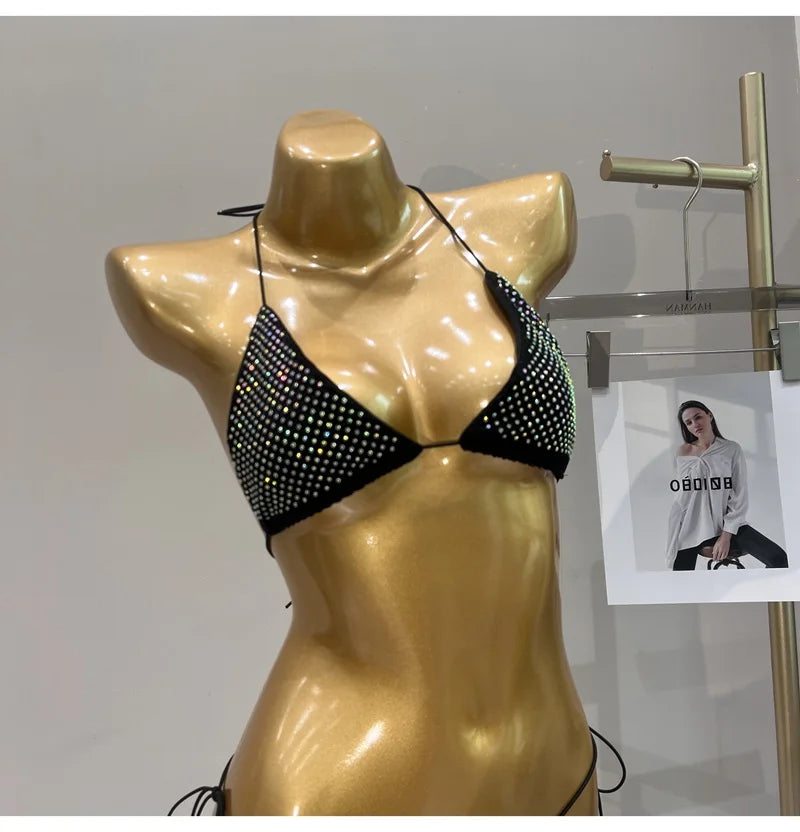 ביקיני קשירה משולשים בעיצוב רשת יהלומים - דיימונד