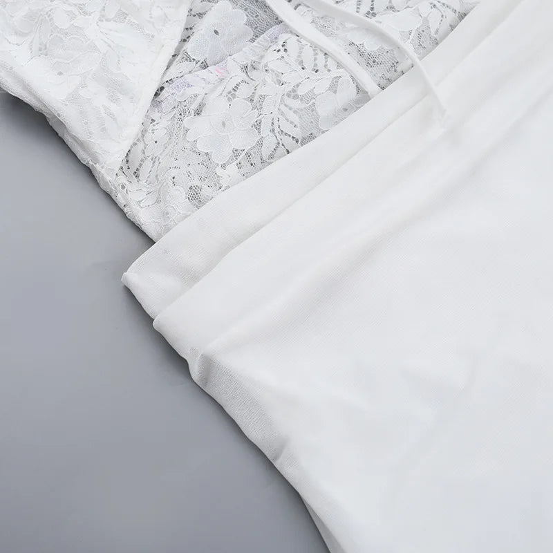 שמלת מיני בעיטור תחרה גב פתוח - יאז