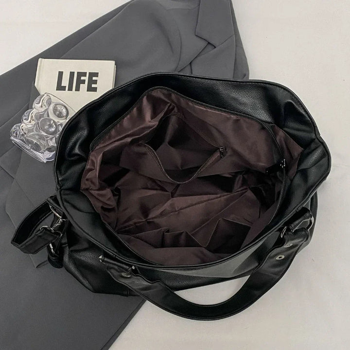 Retro design faux leather bag