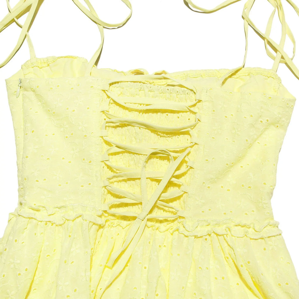 שמלת מיני בגזרת A בעיטור רקמה קשירה בכתפיות - GAYA