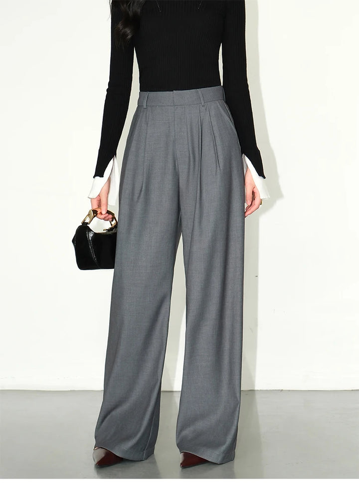 High-waisted tailored pants in a LOOSE design