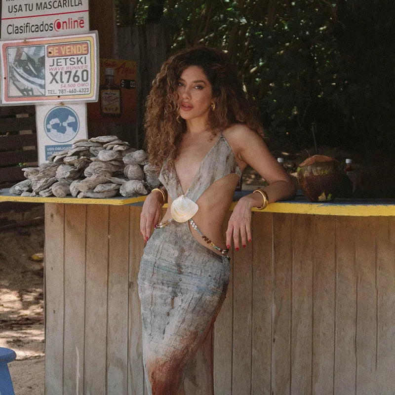 שמלת מקסי שיפון בעיטור שרשראות חרוזים וצדפת זהב - פלישיה