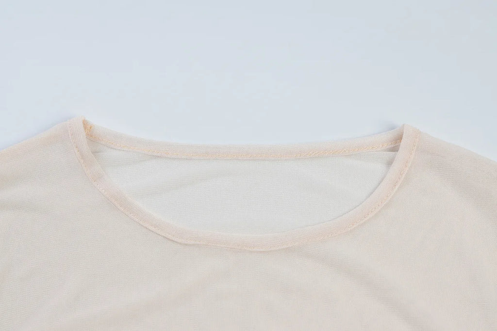 סט שני חלקים בעיצוב כיווצים טופ וחצאית מקסי מלמלה בעיטור שסע - Fernanda