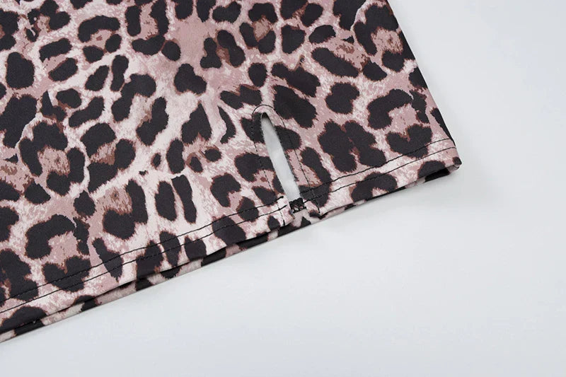 סט שני חלקים מנומר חצאית מיני וטופ קשירה בצוואר בעיטור תחרה - NALA