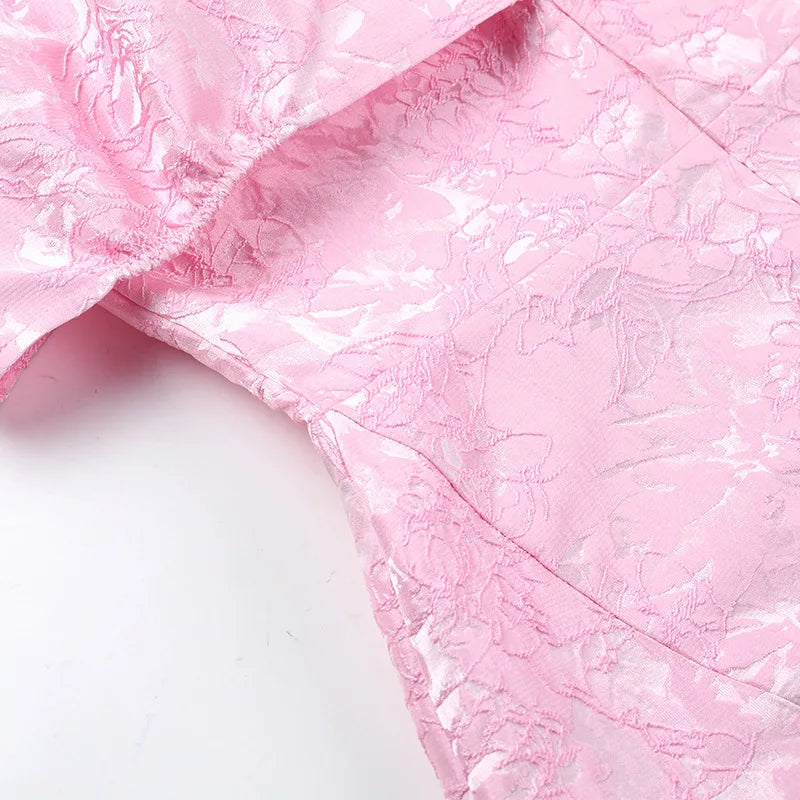 שמלת מיני בגזרת A בעיצוב פפיון בעיטור רקמת איורי פרחים - Lenora