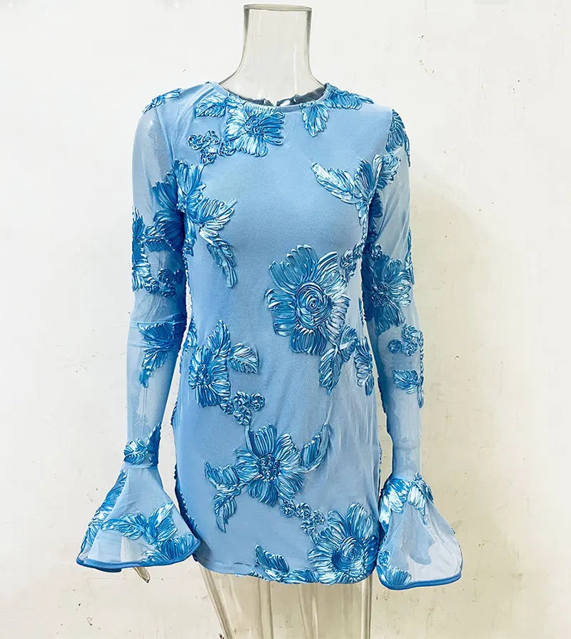 שמלת מיני בעיטור רקמת פרחים גב פתוח - מיכאלה