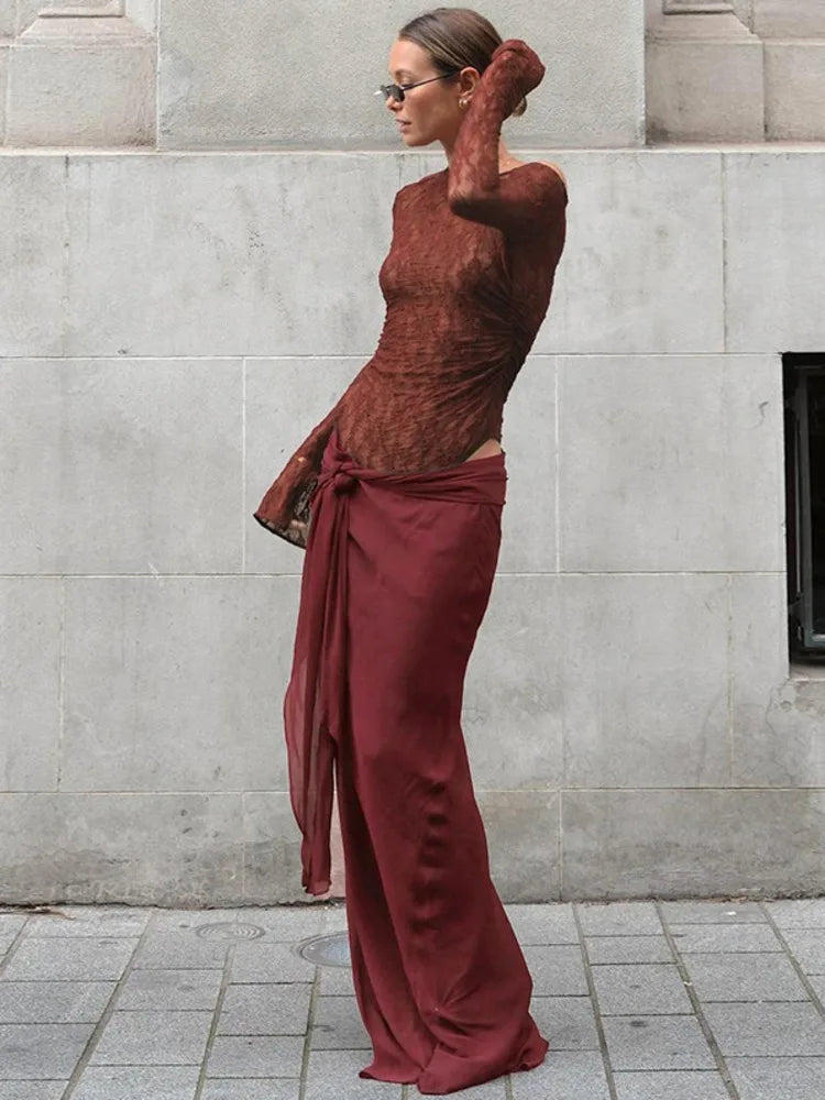 שמלת מקסי בעיצוב שסע ותחרה בעיטור קשירה - WINE