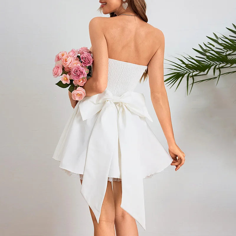 שמלת מיני סטרפלס בעיטור פפיון בגב בתוספת תחתית טול - Novalee