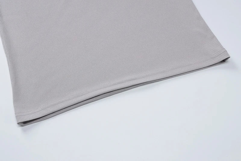 סט סרוג שני חלקים חולצה בסגירת כפתורים וחצאית מקסי צמודה - MARIEL