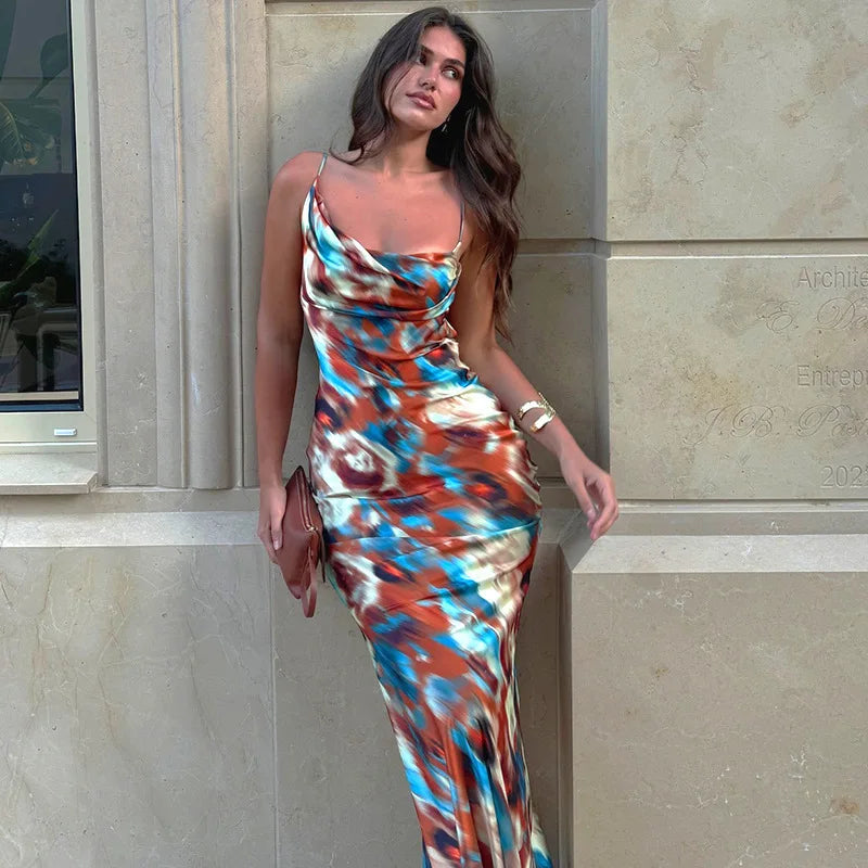 שמלת מקסי סאטן בעיצוב צבעוני - Skylar