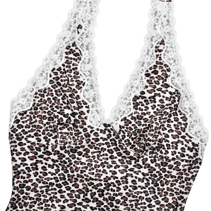 שמלת מיני מנומרת בעיצוב קשירה בצוואר וגב פתוח בעיטור תחרה - נלה