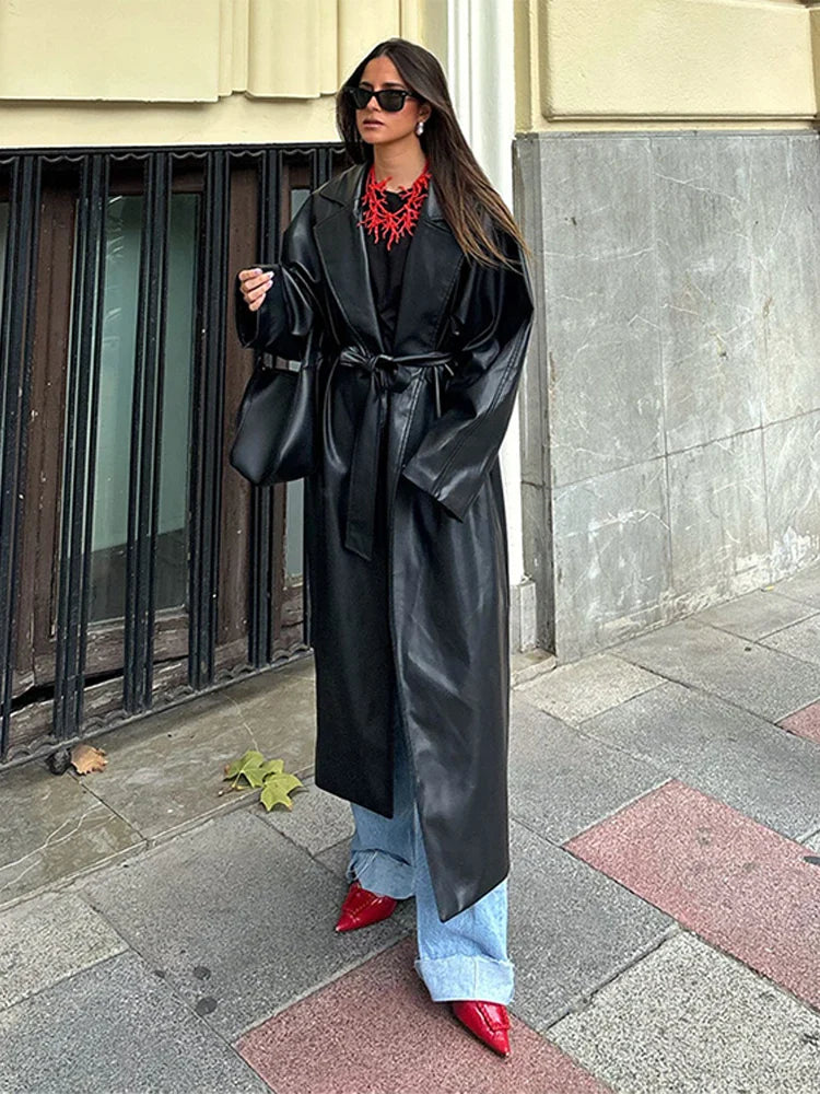 מעיל עור ארוך בשילוב חגורת קשירה - סול