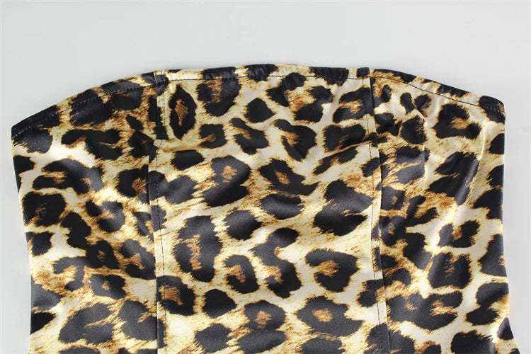 שמלת מיני סטרפלס צמודה מנומרת - LIONA