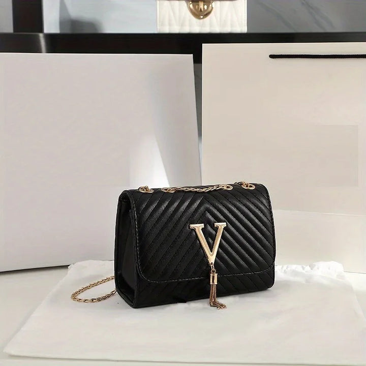 Faux leather bag with luxury design