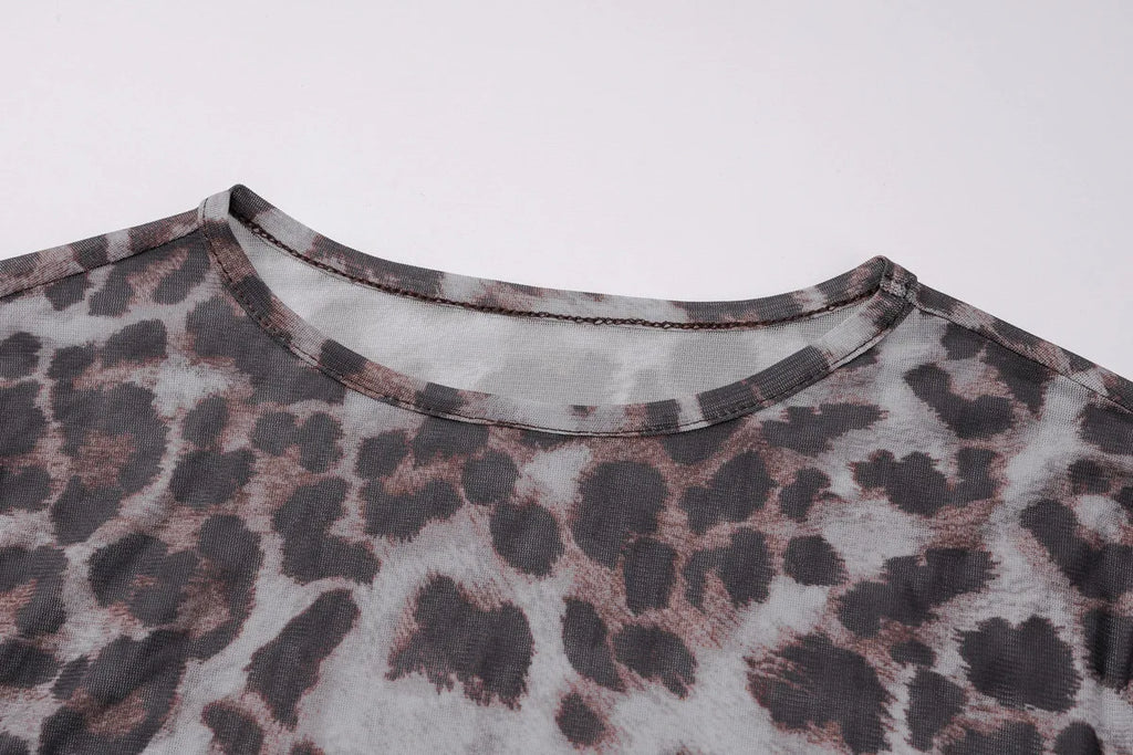 שמלת מיני שיפון מנומרת בעיצוב תחתית אטומה - LEO