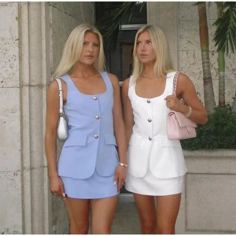 סט שני חלקים אלגנטי חצאית מיני ווסט כפתורים - ולנטינה