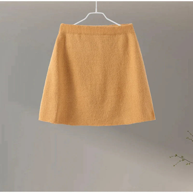 סט שני חלקים סרוג חולצת אובר סייז וחצאית מיני - יעלה