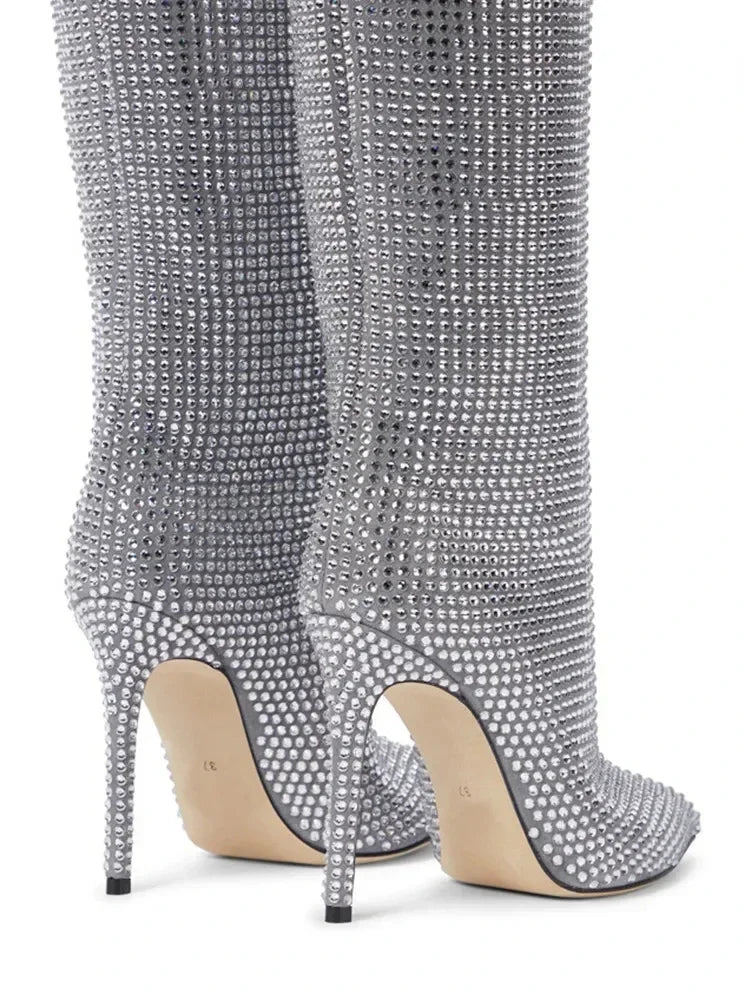 מגפי עקב שפיץ גבוהים בעיצוב זרקונים מנצנצים - Josie