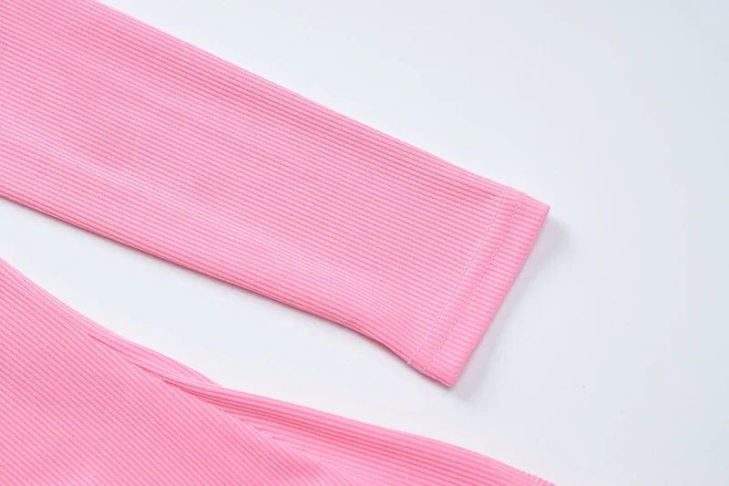 שמלת מיני סרוגה בגזרת A צווארון פולו - רג'ינה