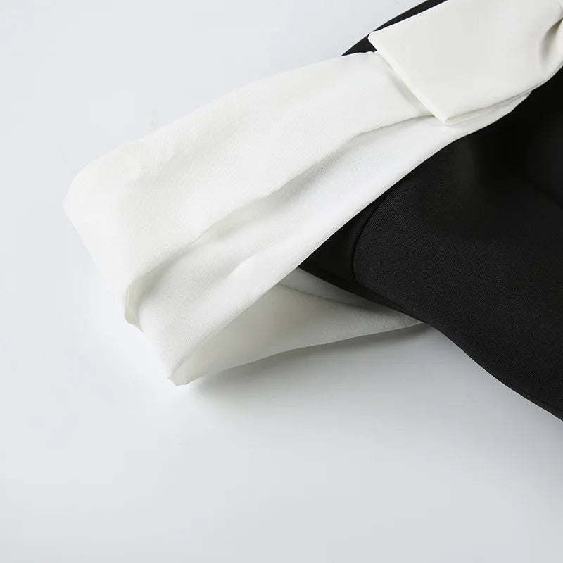 שמלת מיני בגזרת A בעיטור פפיון כתפיים חשופות - הלני