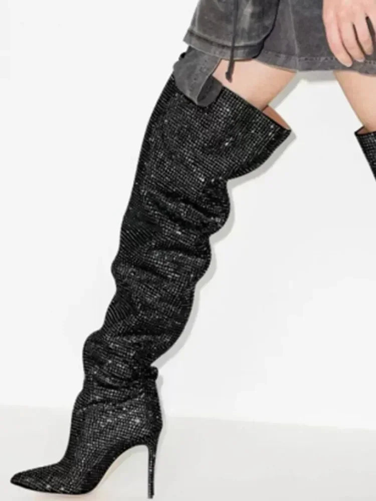 מגפי עקב שפיץ גבוהים בעיצוב זרקונים מנצנצים - Josie