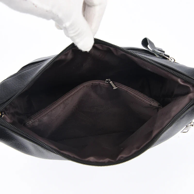 Leather bag with comfortable design - various storage compartments
