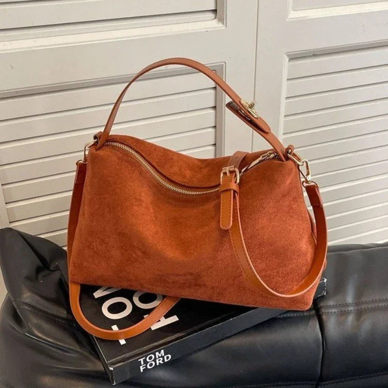 Suede bag with classic design