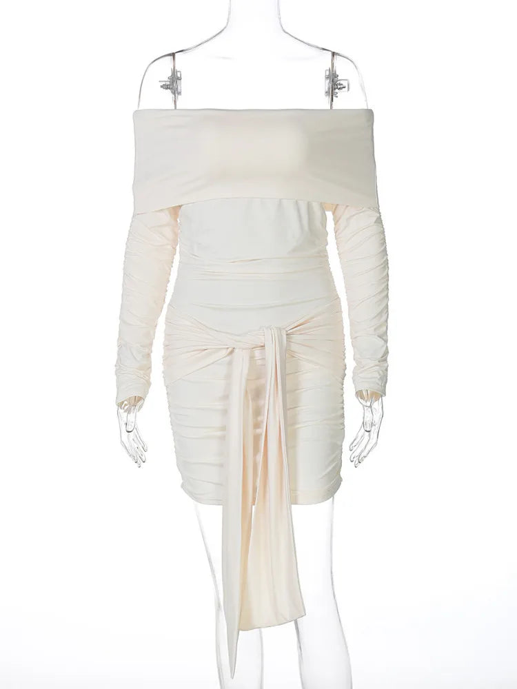 שמלת מיני כיווצים כתפיים חשופות בעיטור קשירה - אליס