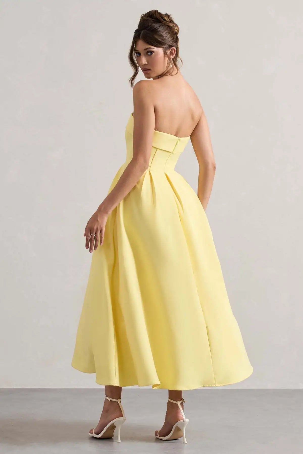 שמלת מידי סטרפלס אלגנטית - סנדרה