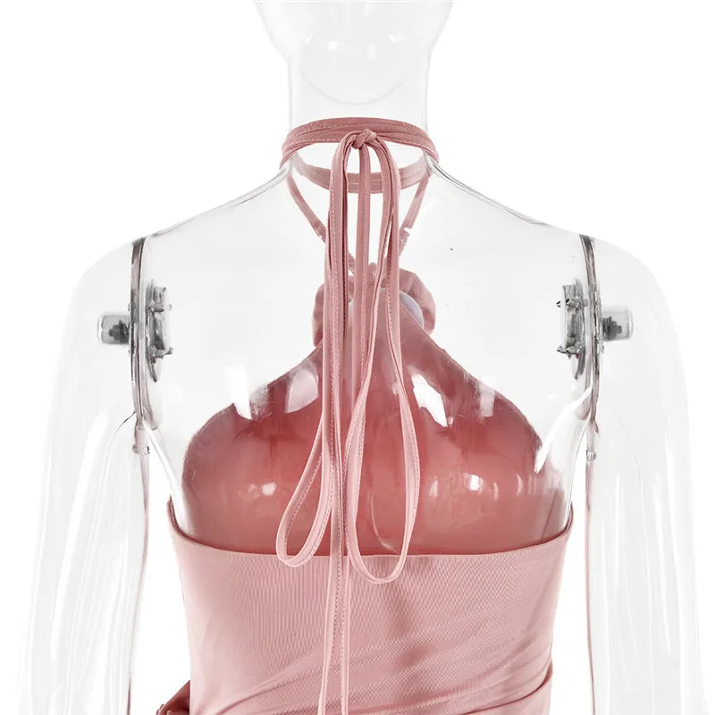 שמלת מיני כיווצים בעיצוב קשירה בצוואר בעיטור אפליקציות פרחים - ג'סמינה