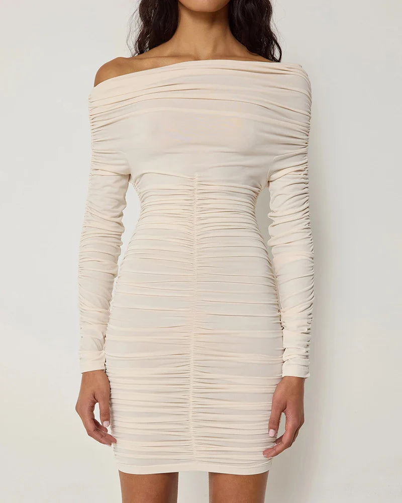 שמלת מיני כיווצים כתף חשופה - ספיר