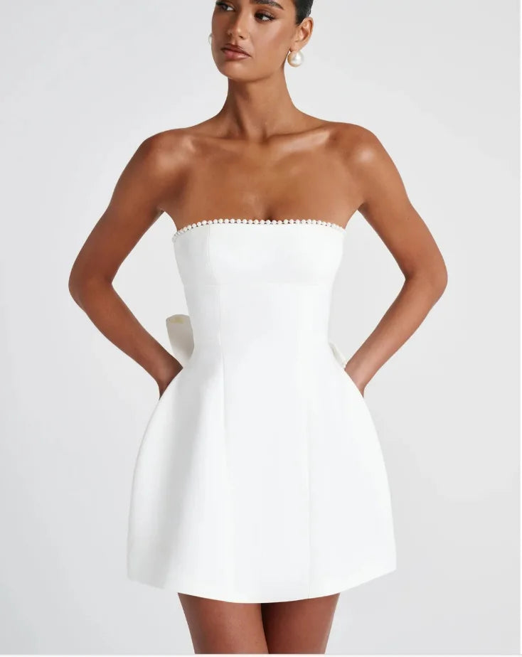 שמלת מיני סטרפלס בעיטור פפיון ופנינים - מארין