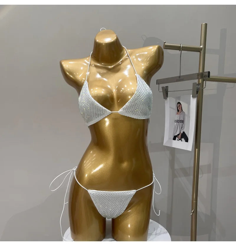 ביקיני קשירה משולשים בעיצוב רשת יהלומים - דיימונד