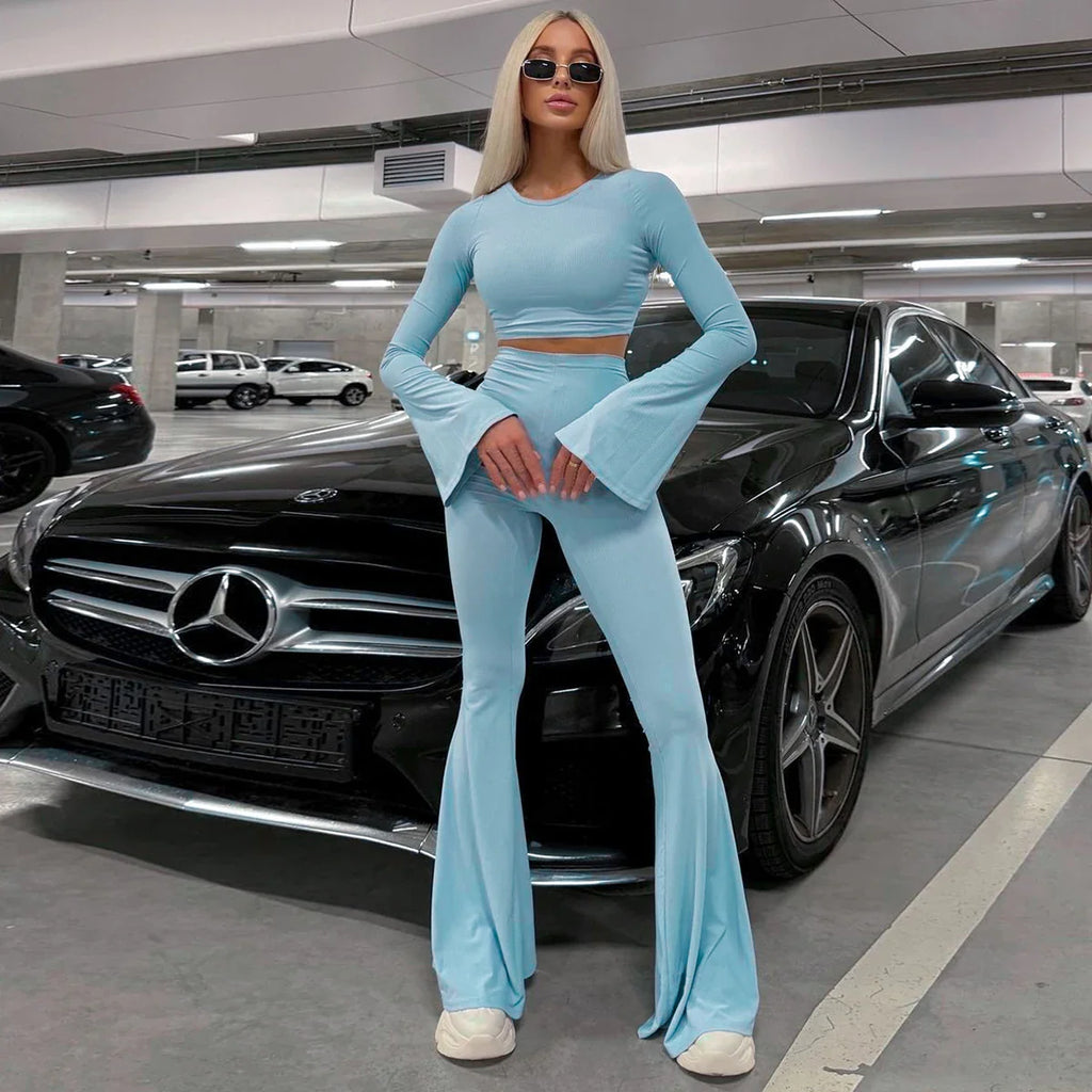 סט שני חלקים סרוג מכנסי פדלפון וחולצת בטן שרוולי פעמון - Zuri