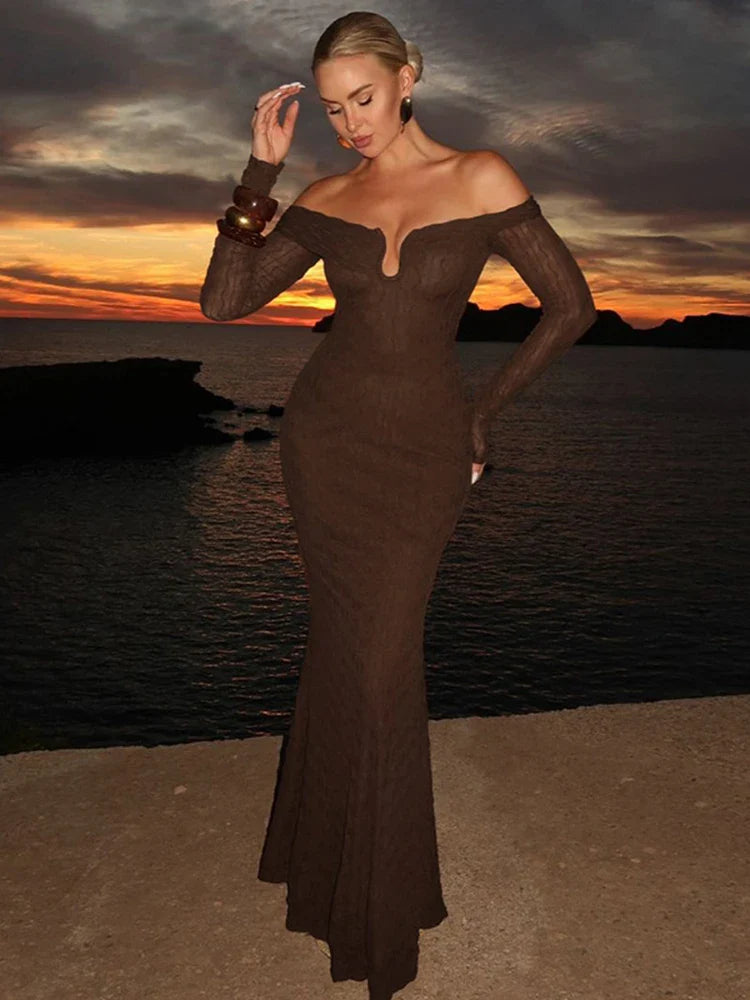 שמלת מקסי כתפיים חשופות בד בעיטור איורים - איידה