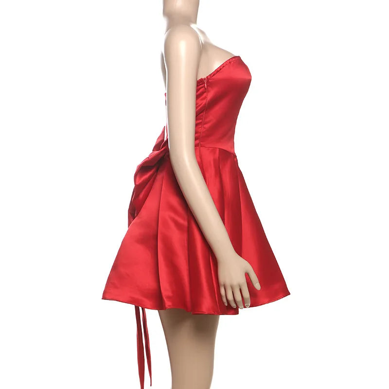 שמלת מיני סטרפלס סאטן בגזרת A בעיטור פפיון בגב - טאיסיה