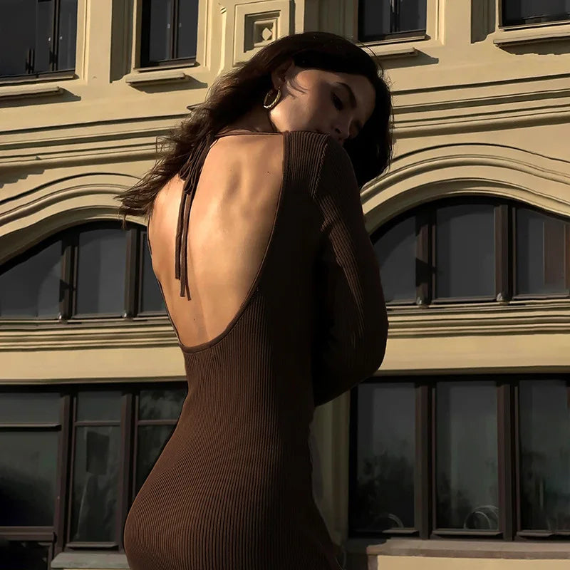 שמלת מיני סרוגה גב פתוח - פטרישיאה