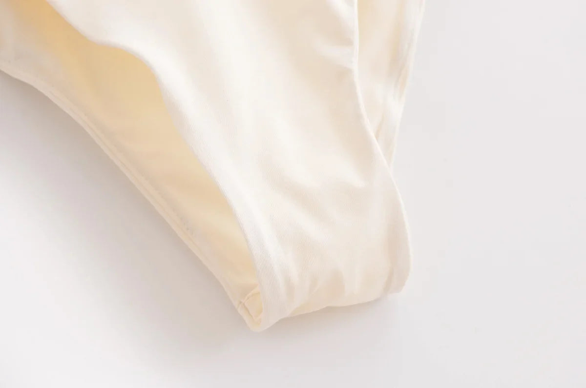 בגד ים שלם סטרפלס בעיצוב אבזמי לב זהב ופתחים - חושן