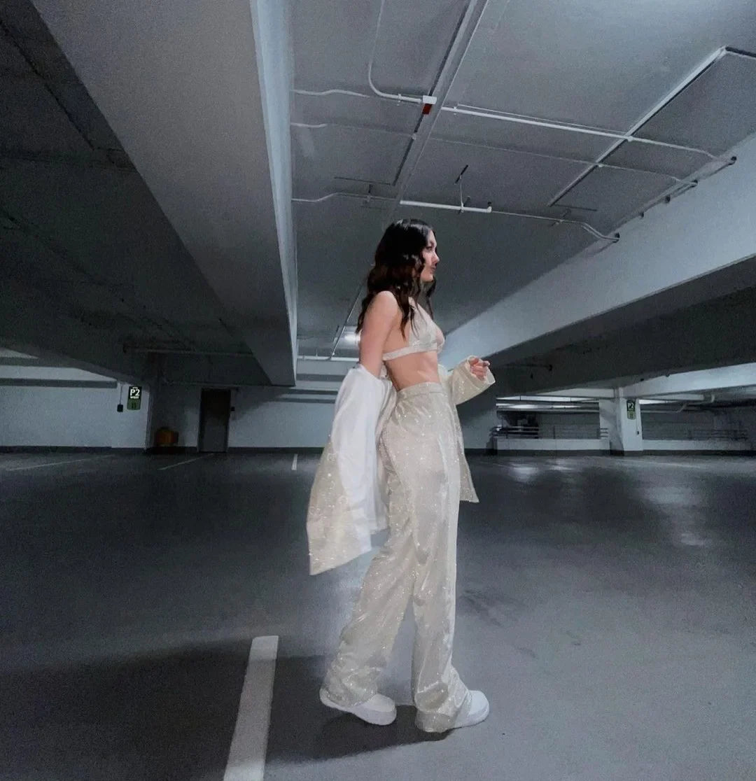 חליפת נצנצים 3 חלקים גוזיה בלייזר ומכנסיים גזרה גבוהה ארוכים - פאשה