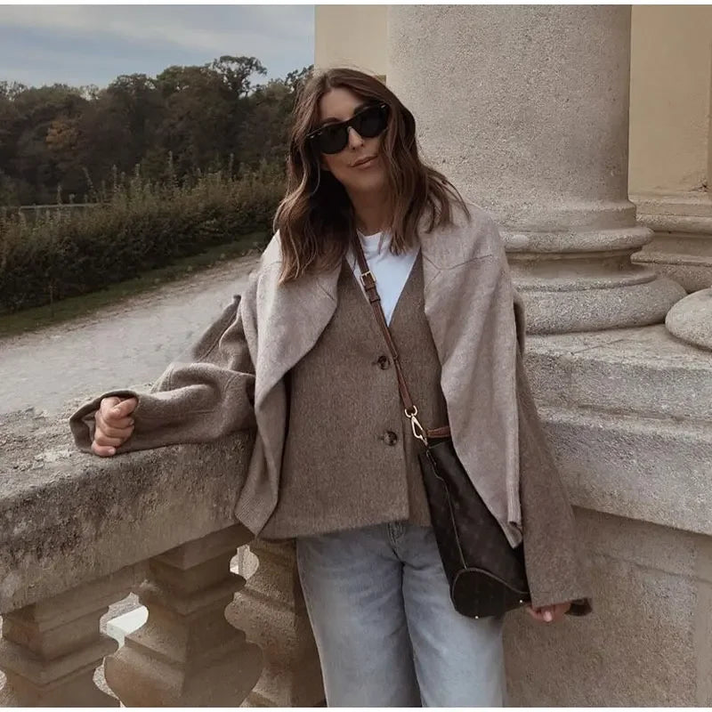 ג'קט צמר קצר סגירת כפתורים - לילי