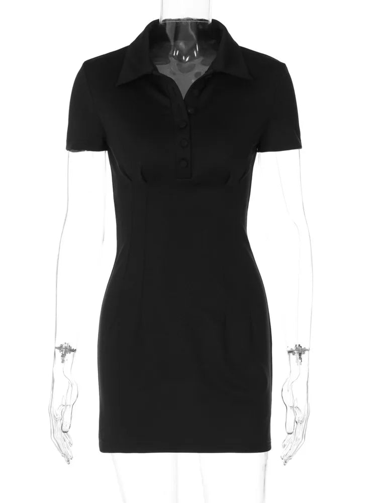 שמלת מיני מחויטת צווארון פולו - PATRISIA