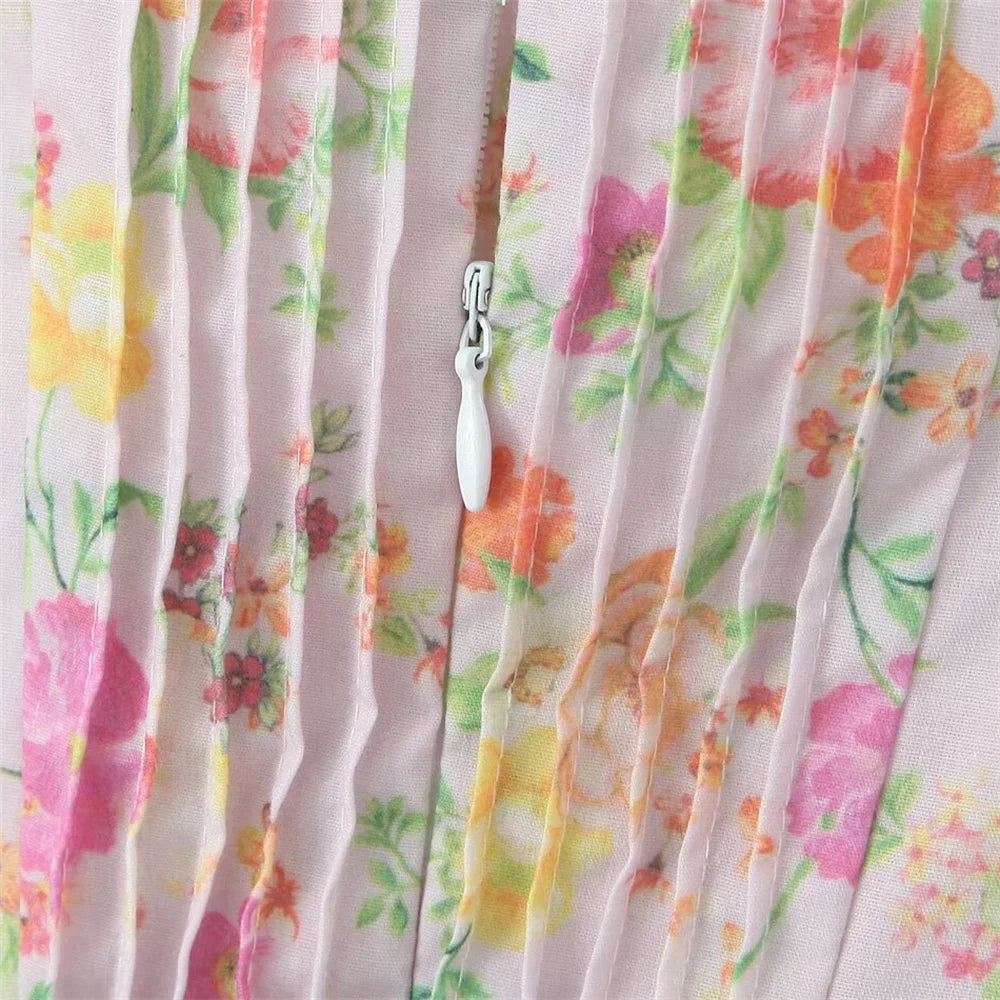 שמלת מיני קיצית פרחונית / לבנה בגזרת A בעיצוב כפרי וינטג' - סופיה