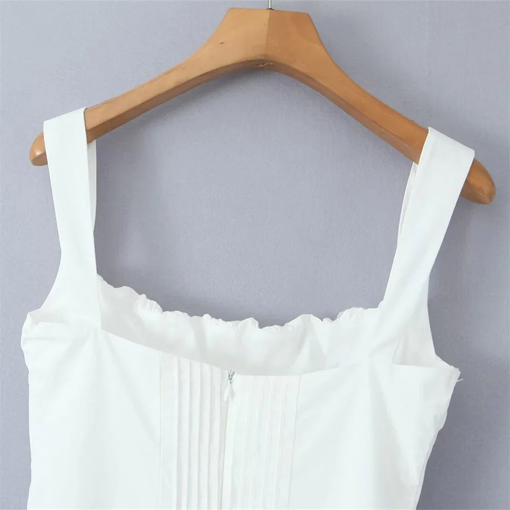 שמלת מיני קיצית פרחונית / לבנה בגזרת A בעיצוב כפרי וינטג' - סופיה