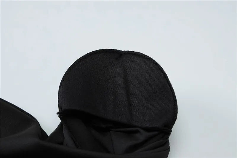 שמלת מיני בעיצוב מיוחד בעיטור אבזם ושובל - מורגן