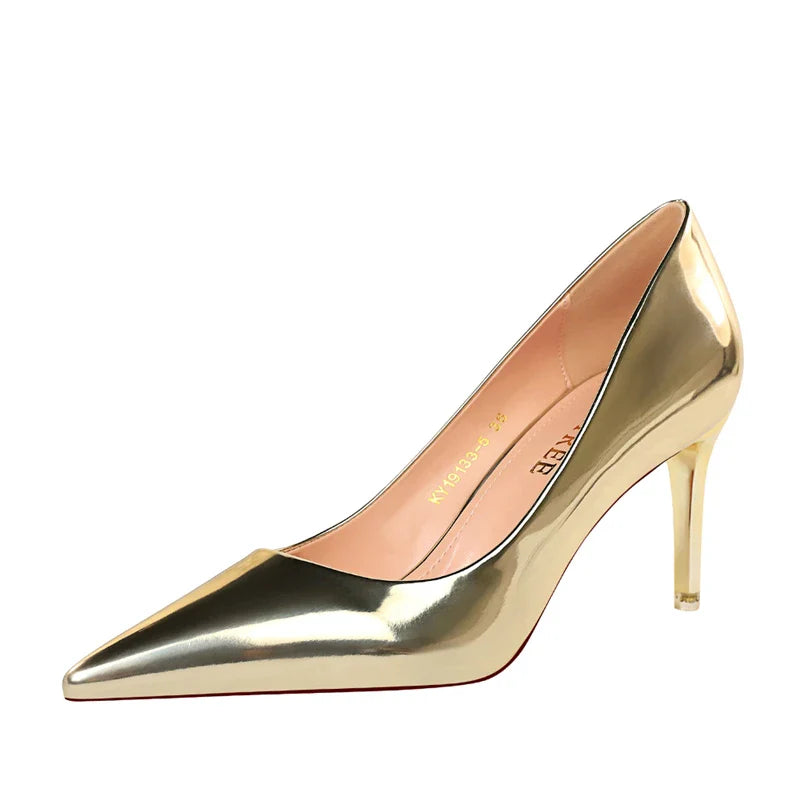 נעלי עקב מבריקות במגוון גבהים - היילי